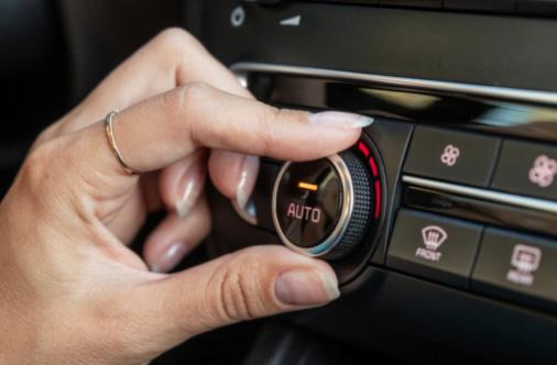Almindelige tegn på en defekt bilens klimaanlægs-termostat