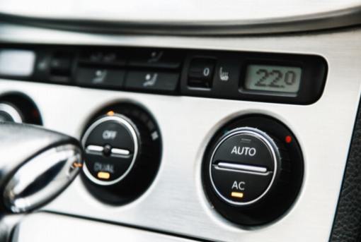 At forstå tegnene på en defekt bilens aircondition kompressor