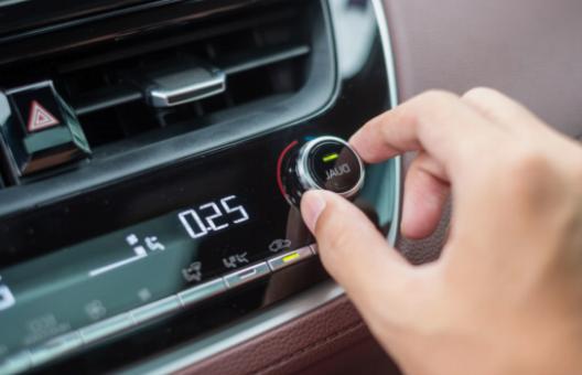 Fejlsøgningsguide: Identifikation og udbedring af fejl i din bils airconditionkompressor